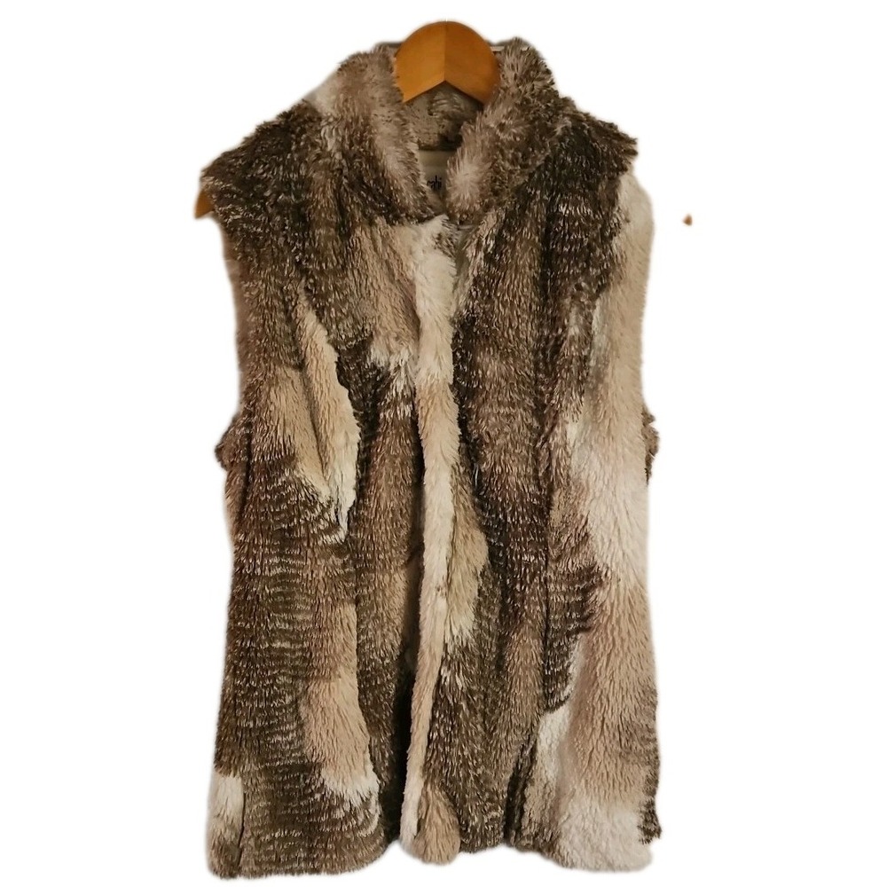 CABI Women's Aspen Faux Fur Vest Neutral Tan White Patterned Winter Size Medium